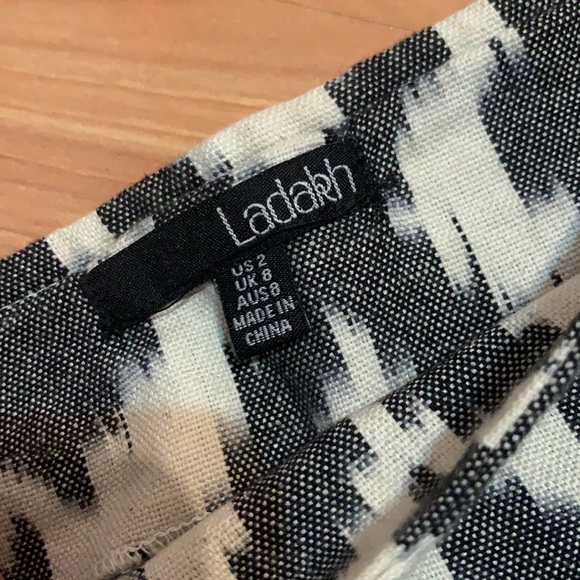 Ladakh mini skirts - Picture 3 of 6